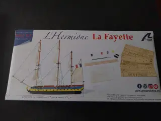 Artesania Latina Skala 1/160 L.Hermione ( La Fayet