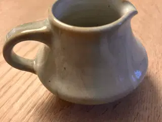 Smuk flødekande – Michael Andersen Keramik, Bornho