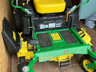 John Deere Z640R
