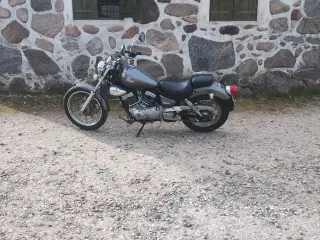 Yamaha  nysynet med nummerplader sælges hurtigt