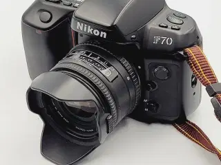 ⭐️· SPEJLREFLEKS: Nikon F70 Analog Kamera m. Tilbe