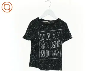 T-Shirt fra H&M (str. 128 cm)