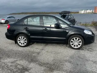 Suzuki sx4 sedan KUN 90.000 km!!!