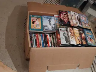 250 blandede dvd film og boxe i flyttekasse, afhnt