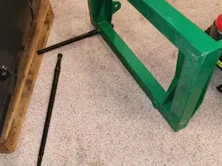 - - - Balle spyd med euro beslag