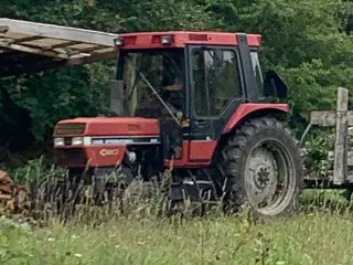 Case IH 695