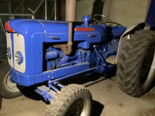 FORDSON SUPERMAJOR