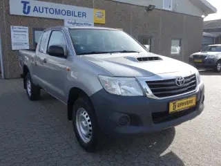 Toyota HiLux 2,5 D-4D 144 Ex.Kab 4x4 T2