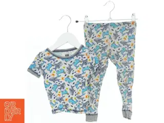 Sæt med T-shirt og leggings med havdyr print fra Only (str. 92)