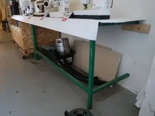 2 delt Væghængt kraftig værkstedsbord