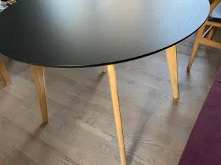 Spisebord