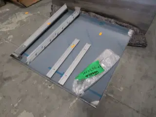Hylde skråtstillet for opvaskekurv ART