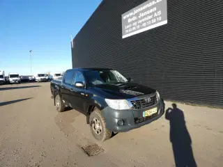 Toyota HiLux Dobb.Kab. 2,5 D-4D T2 a/c 4x4 144HK Pick-Up