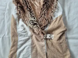 Repeat vest
