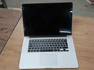 Apple MacBook Pro 15"/Intel i7-4770HQ/16GB/256 GB SSD
