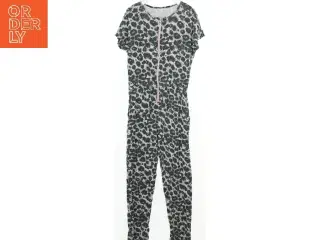 Leopardmønstret buksedragt fra VRS (str. 140)