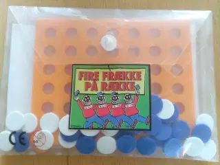 FIRE FRÆKKE PÅ RÆKKE