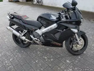 Honda VFR 800 F