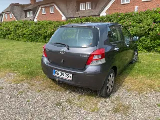toyota yaris 1.3 vvti 2011 NYSYNET