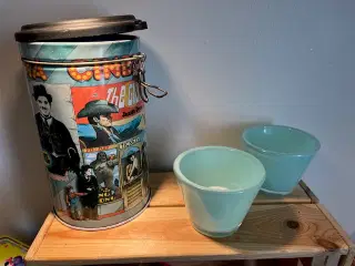 Retro: Anne Black LovePlates-stager+Mivat dåse