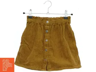 Brun fløjl nederdel med knapper fra H&M (str. 98)