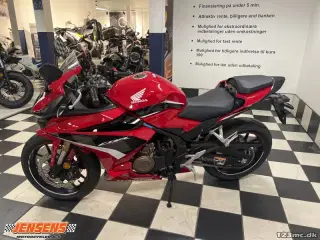 Honda CBR 500 RA