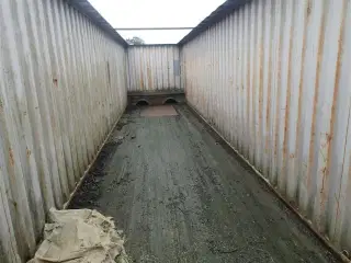 - - - Container 40 fod til korntørring