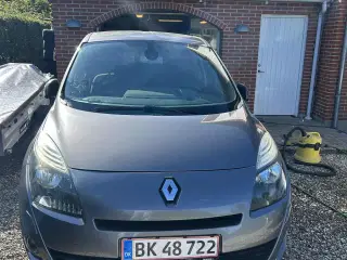 Renault Grand Scenic 1.6 DCI 130