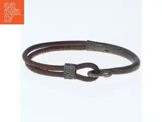Halskæde af læder og metal (str. Ø 6 cm)