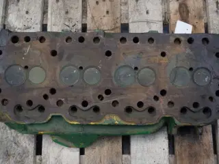 John Deere 4239 Topstykke RE56307