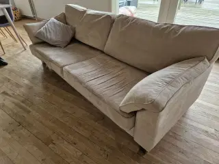 Skalma 2,5 + 3 personers sofa beige/sandfarvet