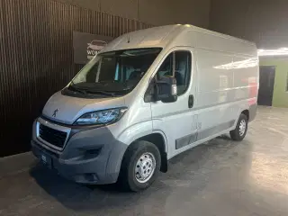 Peugeot Boxer 335 2,0 BlueHDi 130 L2H2