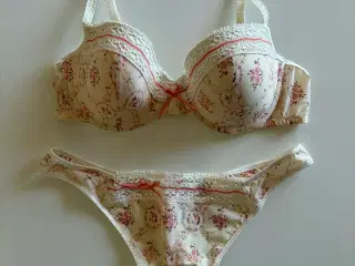 Passionata undertøj, bh og g-streng, str. 75C/42