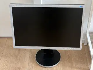 Pc skærm