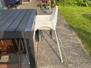 Ikea høj barnestol med bord