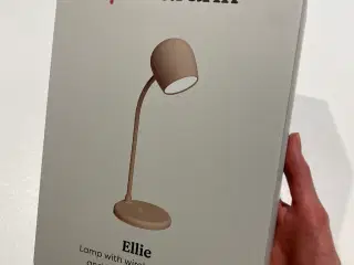 Kreafunk Ellie Bordlampe med telefonoplader og blu