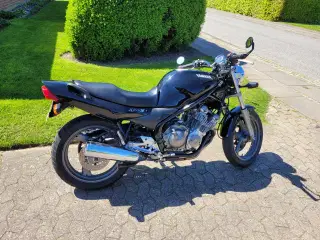 YAMAHA XJ 600 S