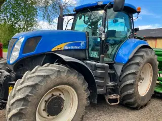 New Holland T 7030 PC