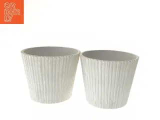 Ribbet design blomsterpotter fra GreenShip (str. Ø 25 cm)