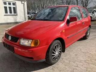 VW Polo   1,6  