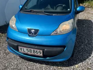 Fin billig peugeot 107 fra 2006
