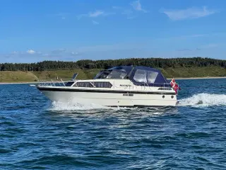 Nidelv 28, Motorbåd