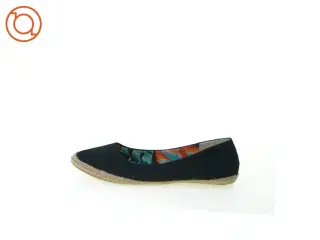 Flade sko fra Anna Field (str. 40)