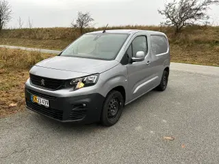 Peugeot Partner 1.5 BlueHDI 130 Van med automatgea