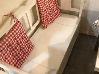 RESERVERET / Slagbænk med magasin