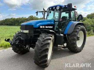 Traktor New Holland TM 175