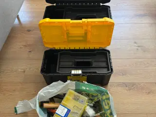 Værktøj + kasser (godt og blandet)