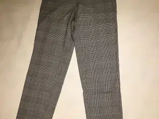 Nye bukser - brugt en gang