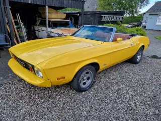 Ford Mustang Cabriolet 