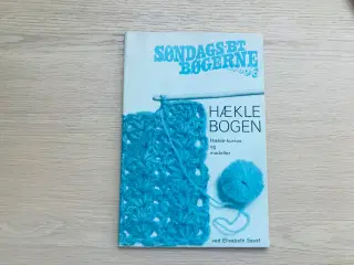 HÆKLEBOGEN  af Elisabeth Saust60